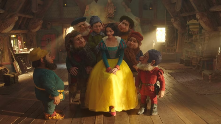 《白雪公主和七个小矮人》：迪士尼重塑经典，迎接多元包容的新时代插图1